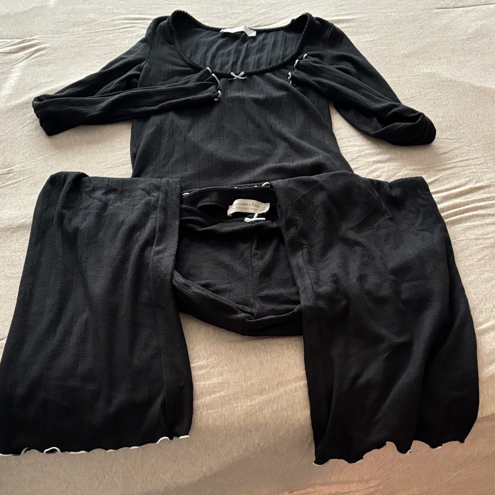 Abercrombie & Fitch black PJ set XS